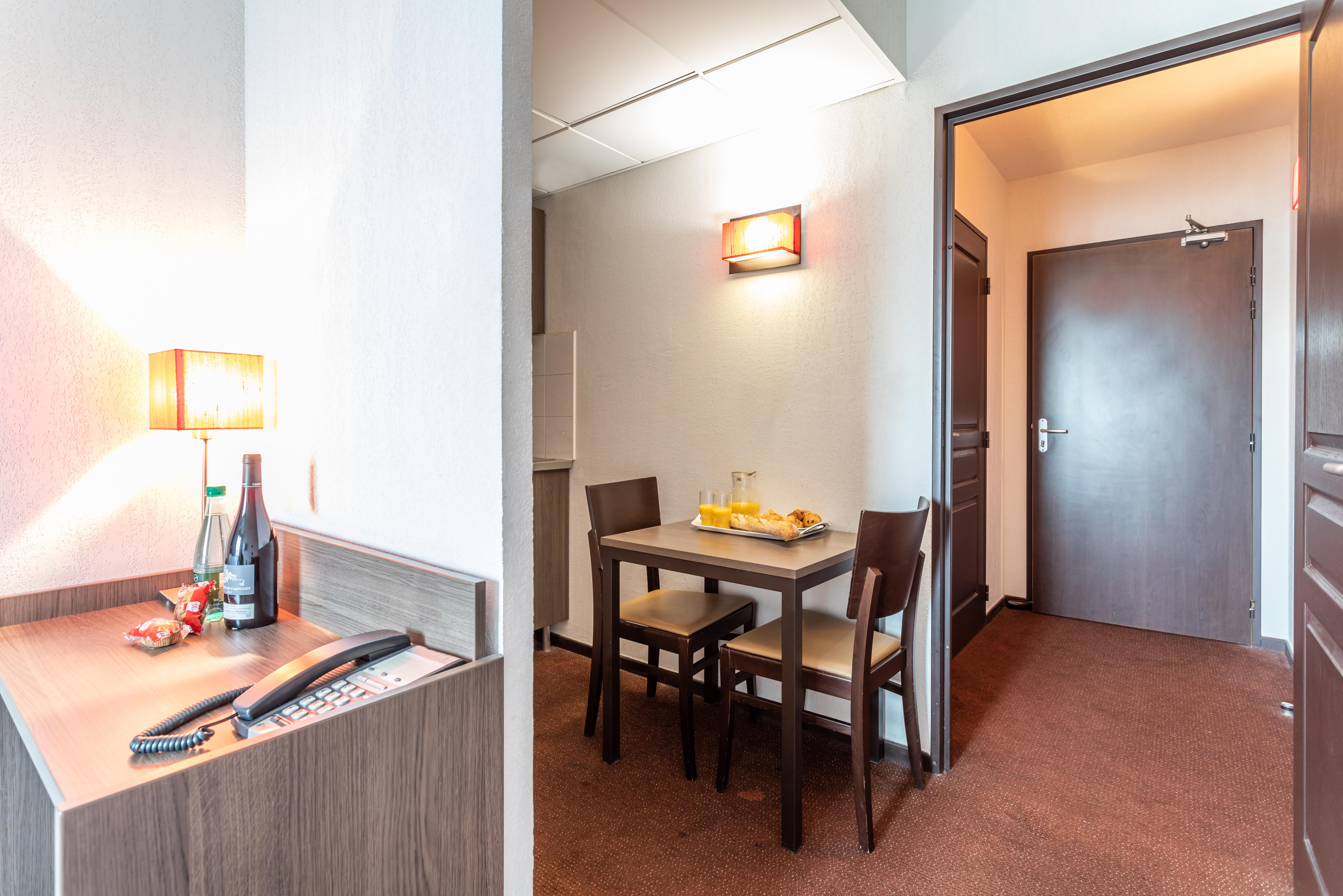 Comfort Aparthotel Nimes Centre Kültér fotó
