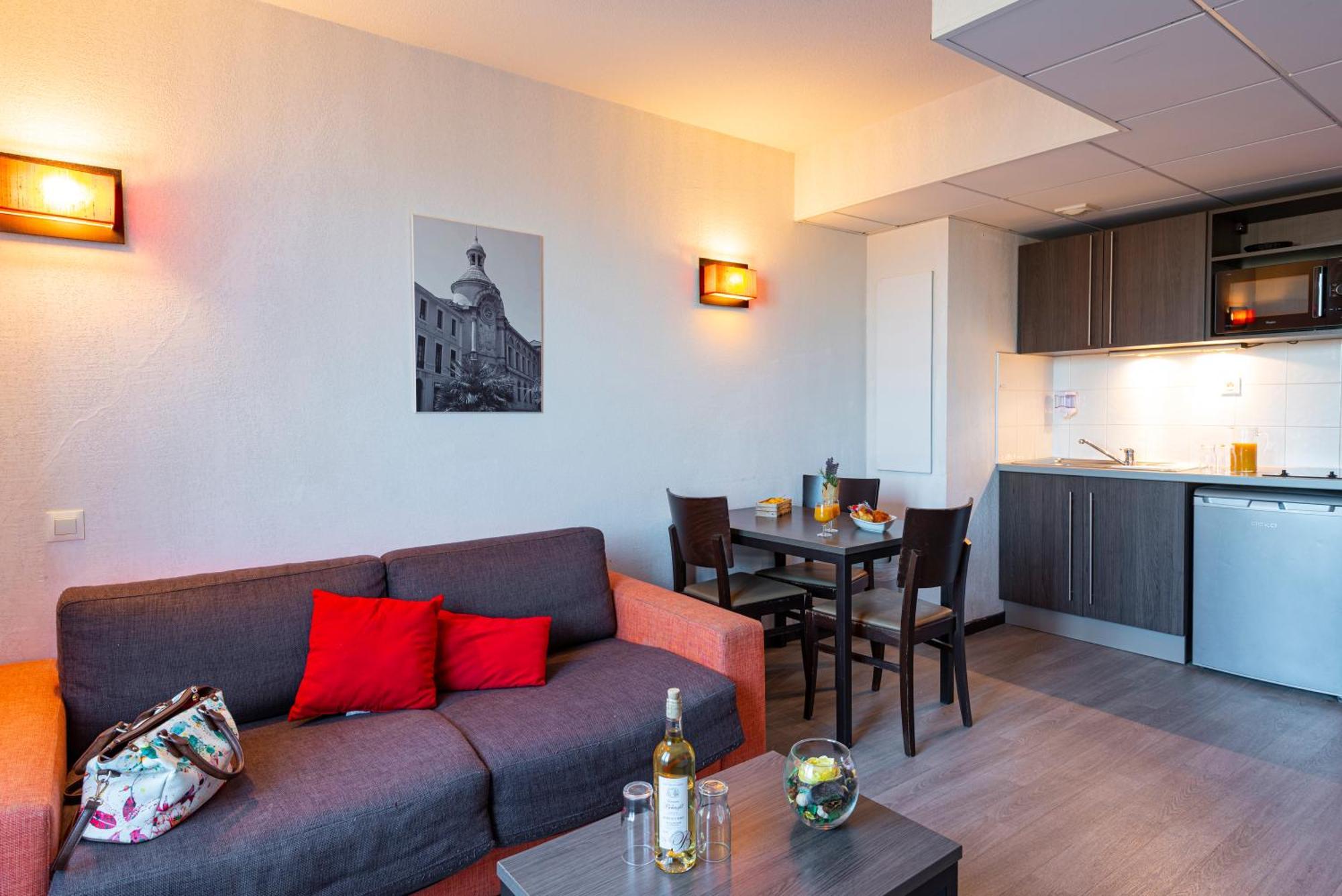 Comfort Aparthotel Nimes Centre Kültér fotó