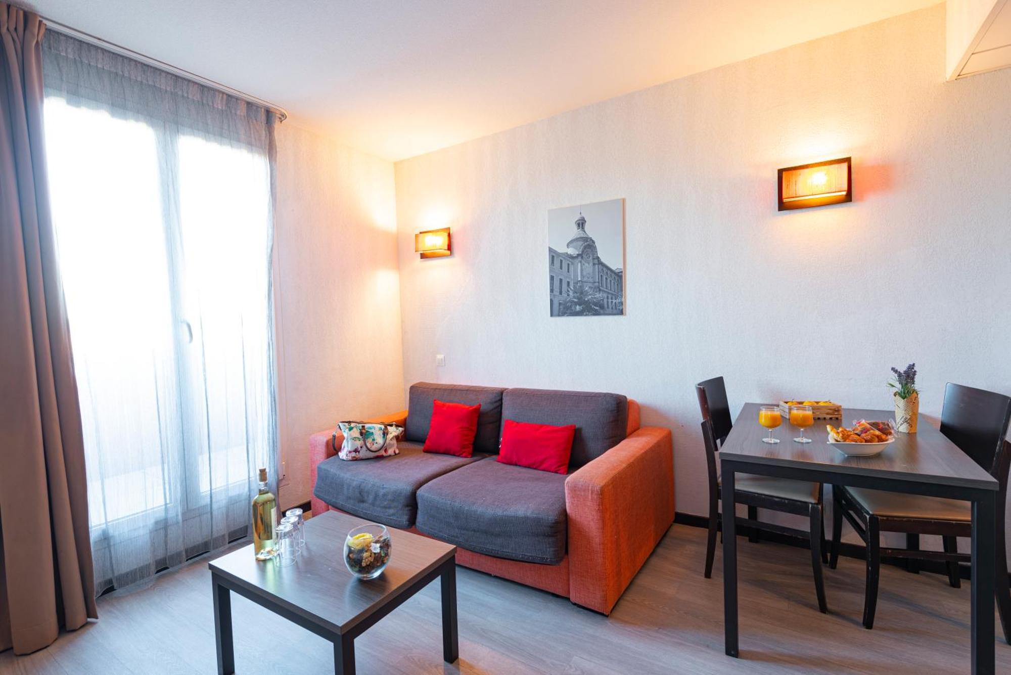Comfort Aparthotel Nimes Centre Kültér fotó