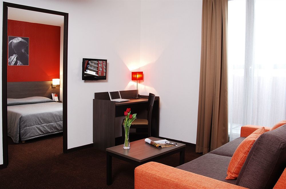 Comfort Aparthotel Nimes Centre Szoba fotó